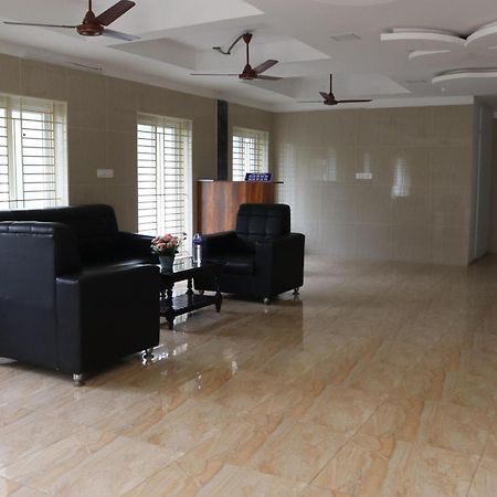 Hotel Star Nivas, Srirangam Tiruchirappalli Exterior foto